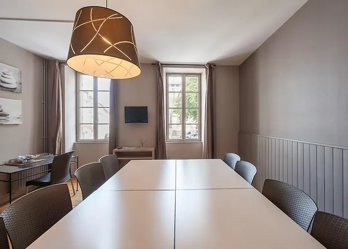 Saveurs De L'abbaye Hotel 2*