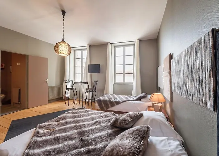 Hotel Saveurs De L'abbaye Saintes